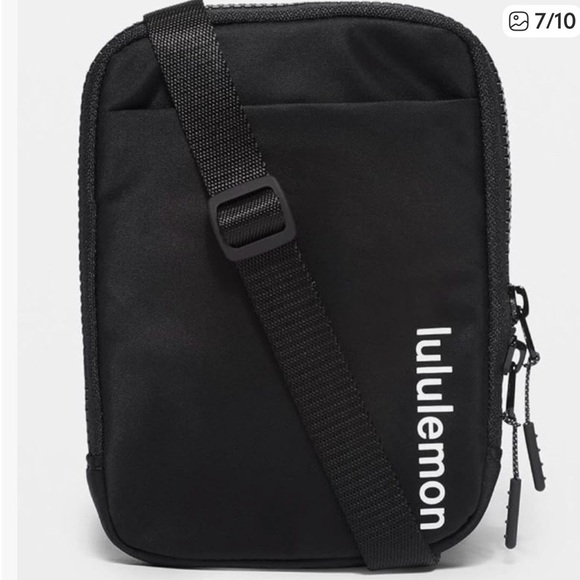 lululemon athletica Black Belt Bag - Picture 2 of 7
